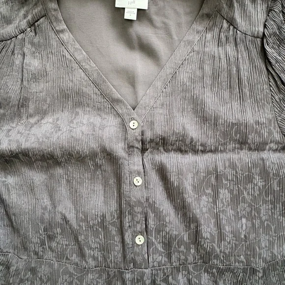 J. Jill Crinkle Textured Smocked Sleeve Dress in Oxford Grey | Like-New | Sz M - Picture 3 of 15